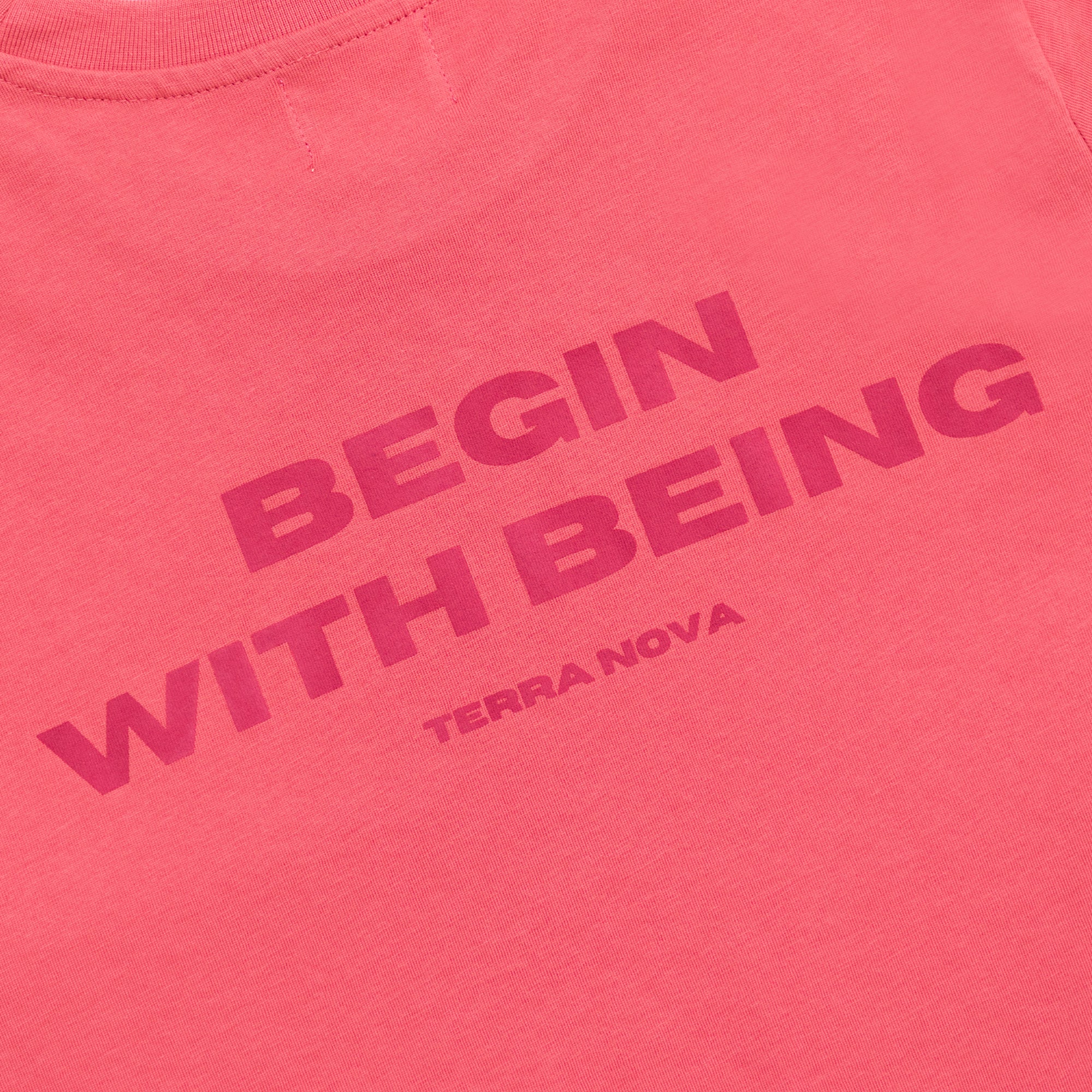 Camiseta Boxy Begin With being