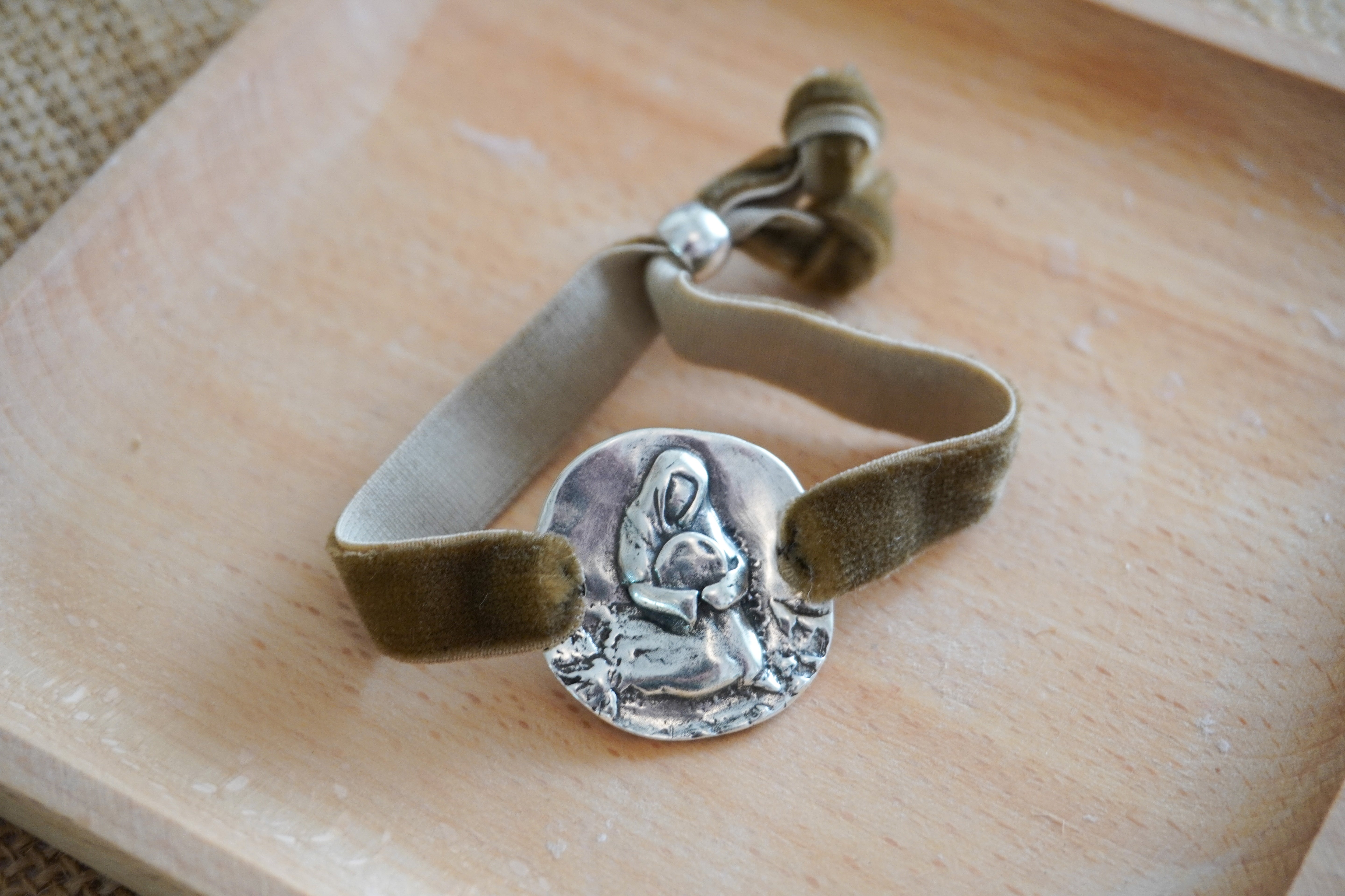 Pulsera Madre de Hakuna - Terciopelo
