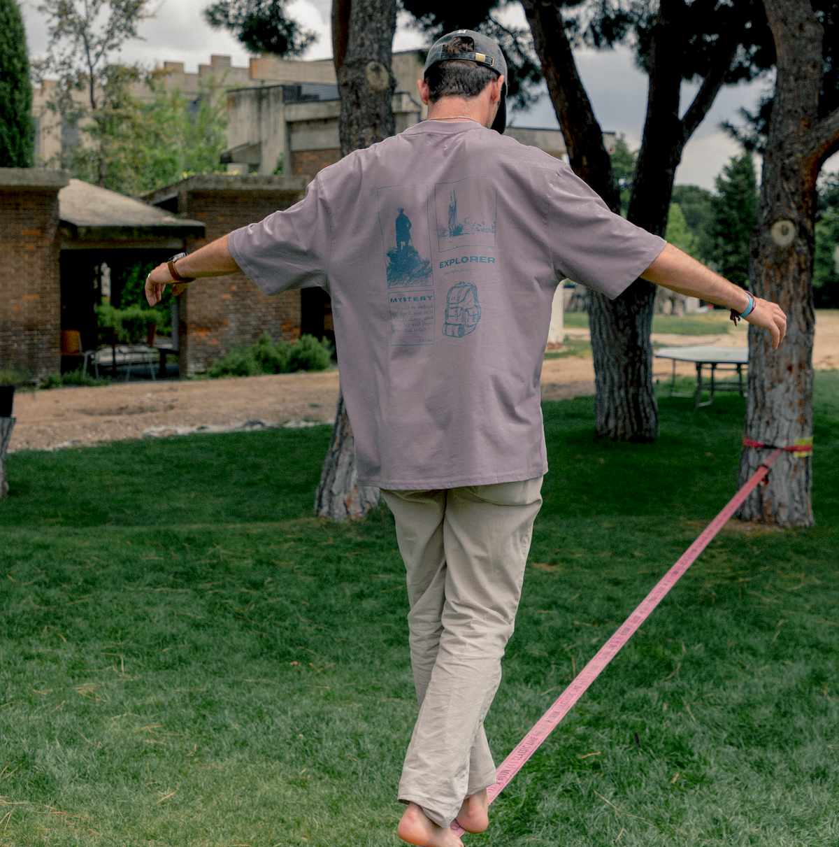 Camiseta Explorer