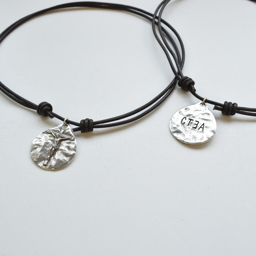 Medalla Cristo CTEA + Colgante