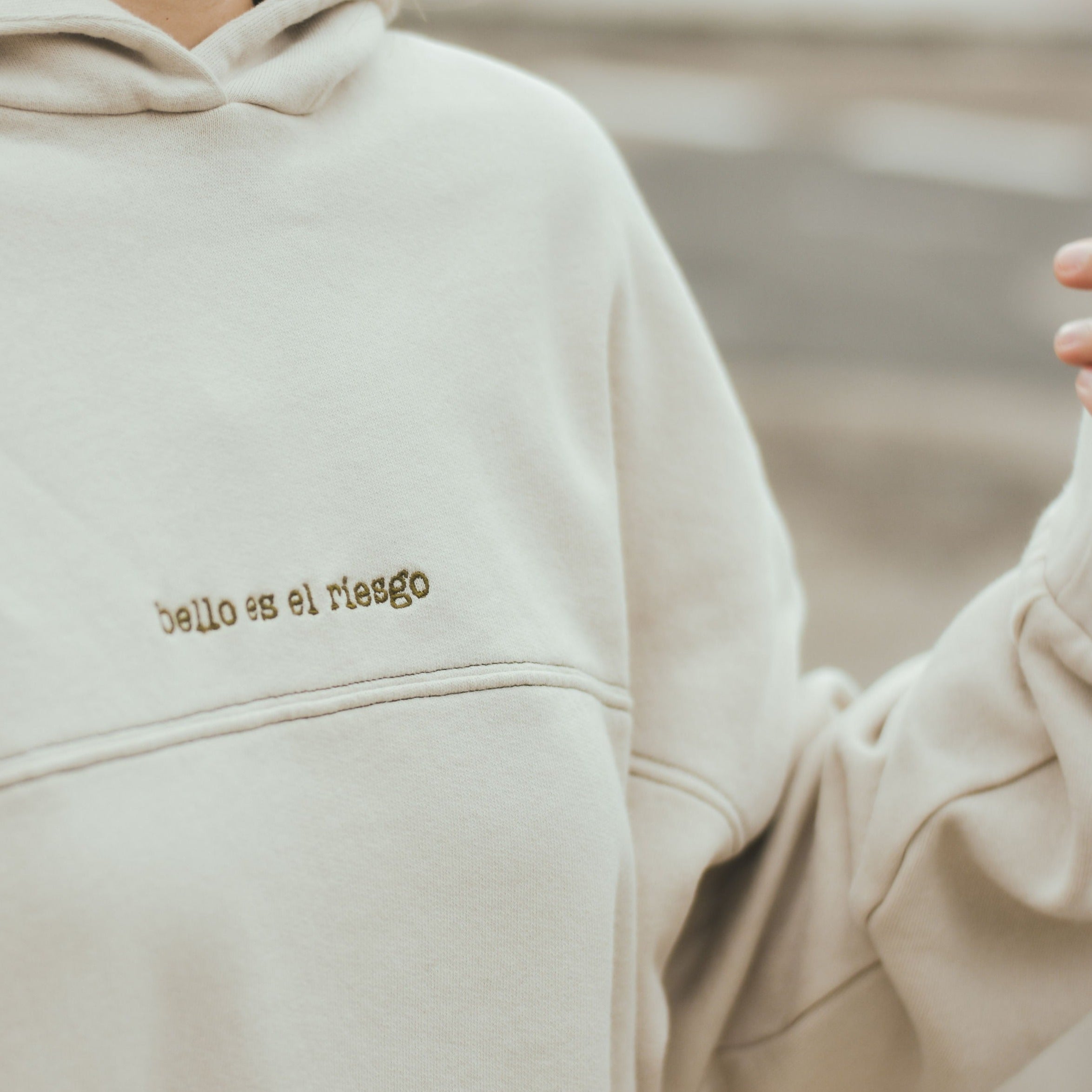 Sudadera Bello es el Riesgo